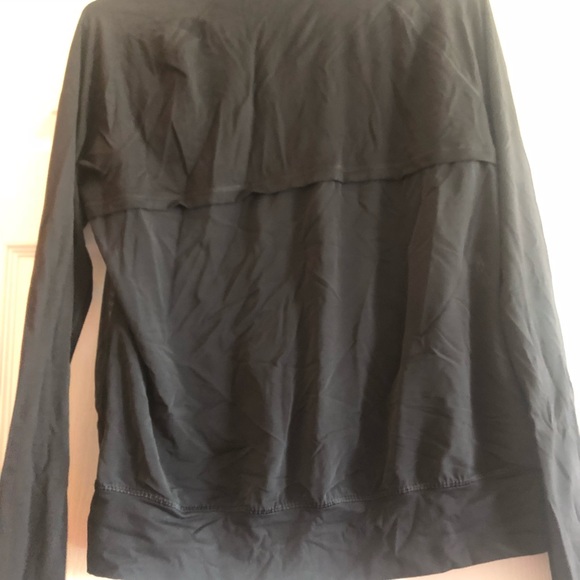 EUC Victoria Secret Sport zip up jacket size med - Picture 5 of 7